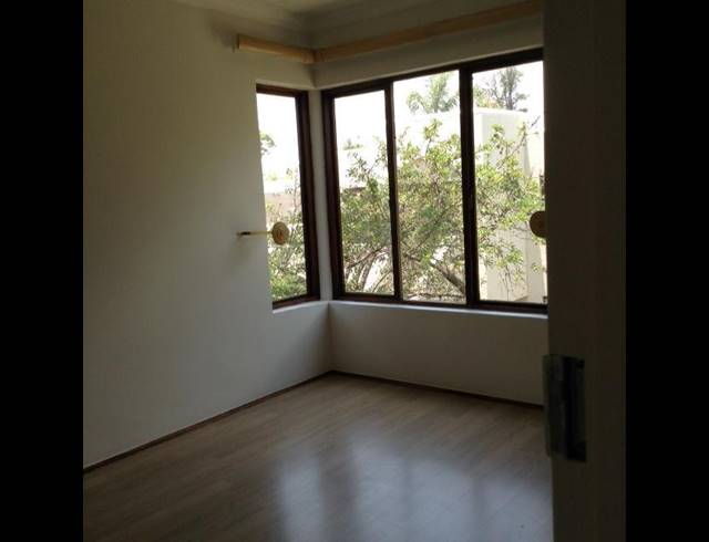 2 BEDROOM TOWNHOUSE FOR SALE IN SANDOWN